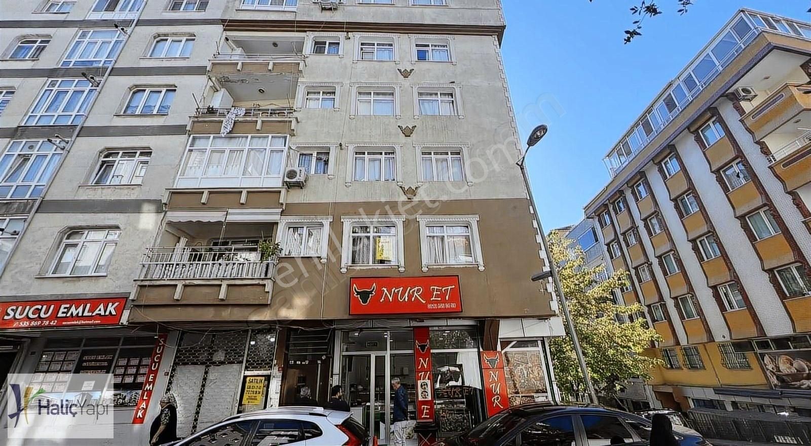 Güngören Merkez Mahallesinde Düz Ayak Satılık Dükkan