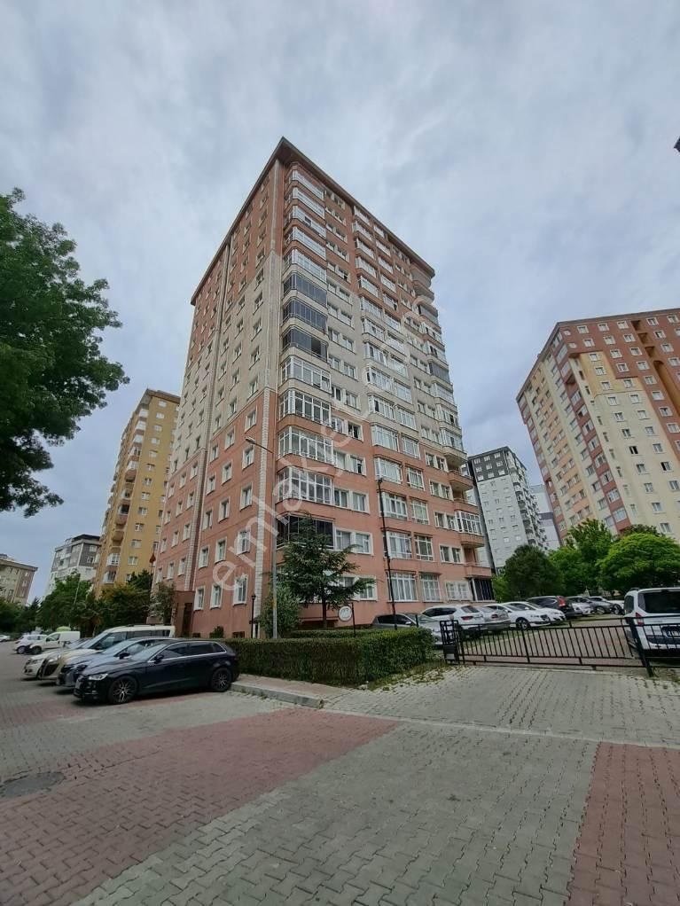 Barış Mahallesi Seyir2 Asansörlü-açık Otoparklı Kiralık 3+1