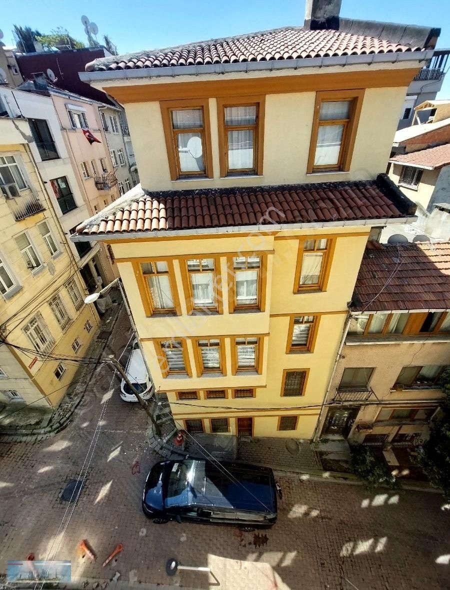 Mehmethan Emlaktan 5+1 Karanlık Odası Yok 2 Banyolu Boş
