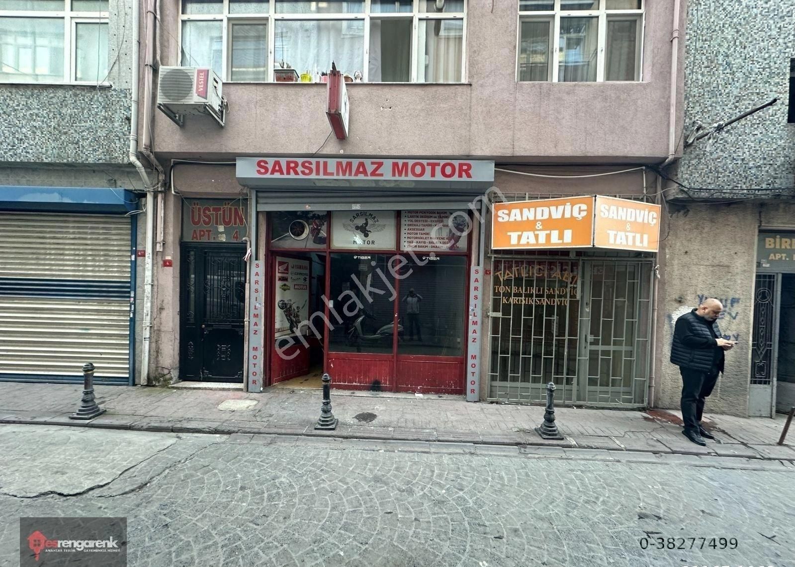 2817 Rengarenk'ten Kızılay Hocaahmet Sokağında Düz Giriş 50m2