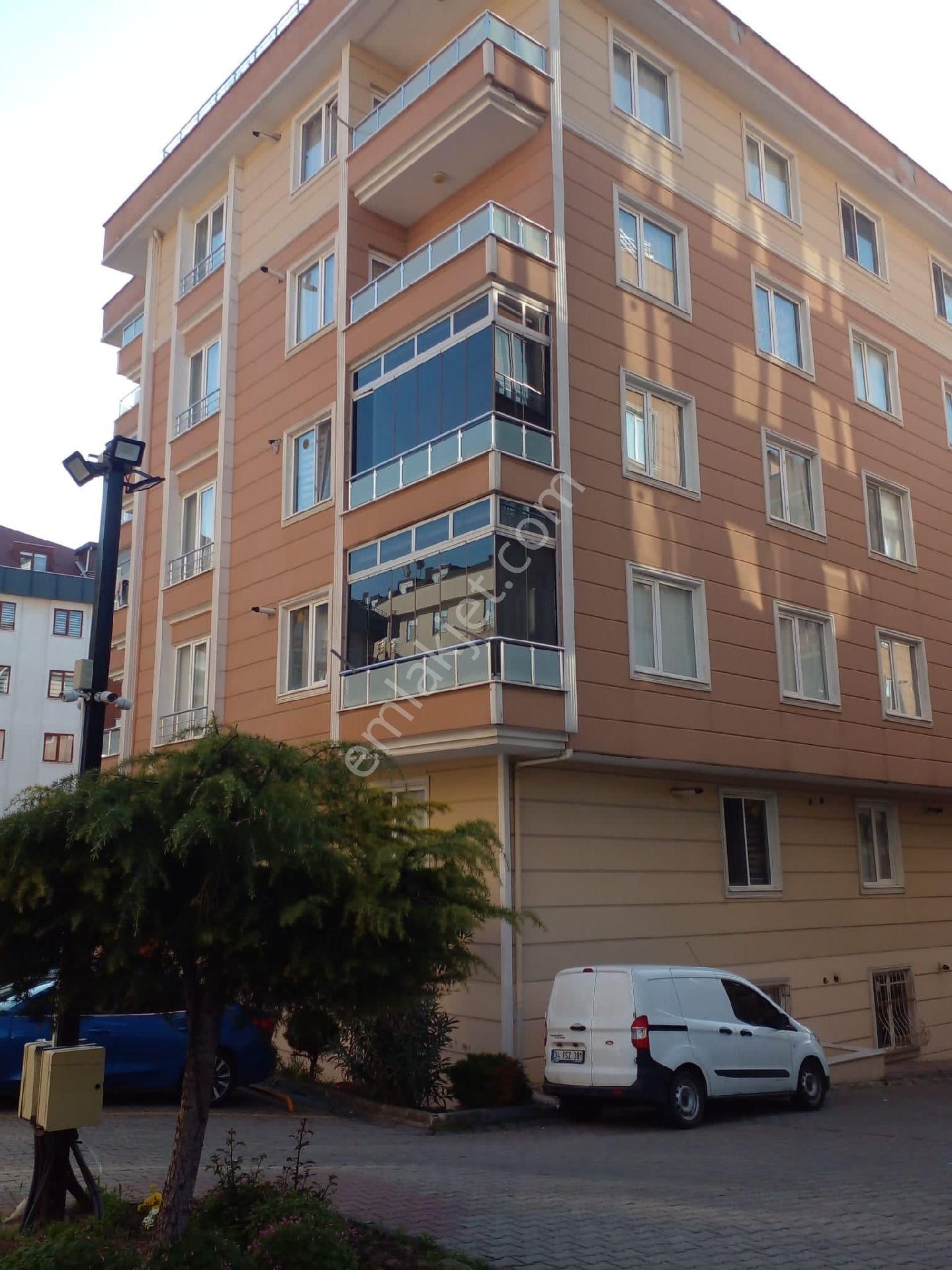 Beylikdüzü 5 Katlı Güv- Site 3+2 İskanlı