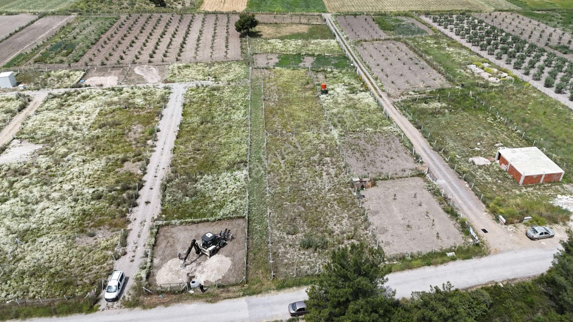 Menderes Yakın 400 M2 Hisse Tapulu 3.parsel Yolu Var Manzaralı Tekeli İzmir
