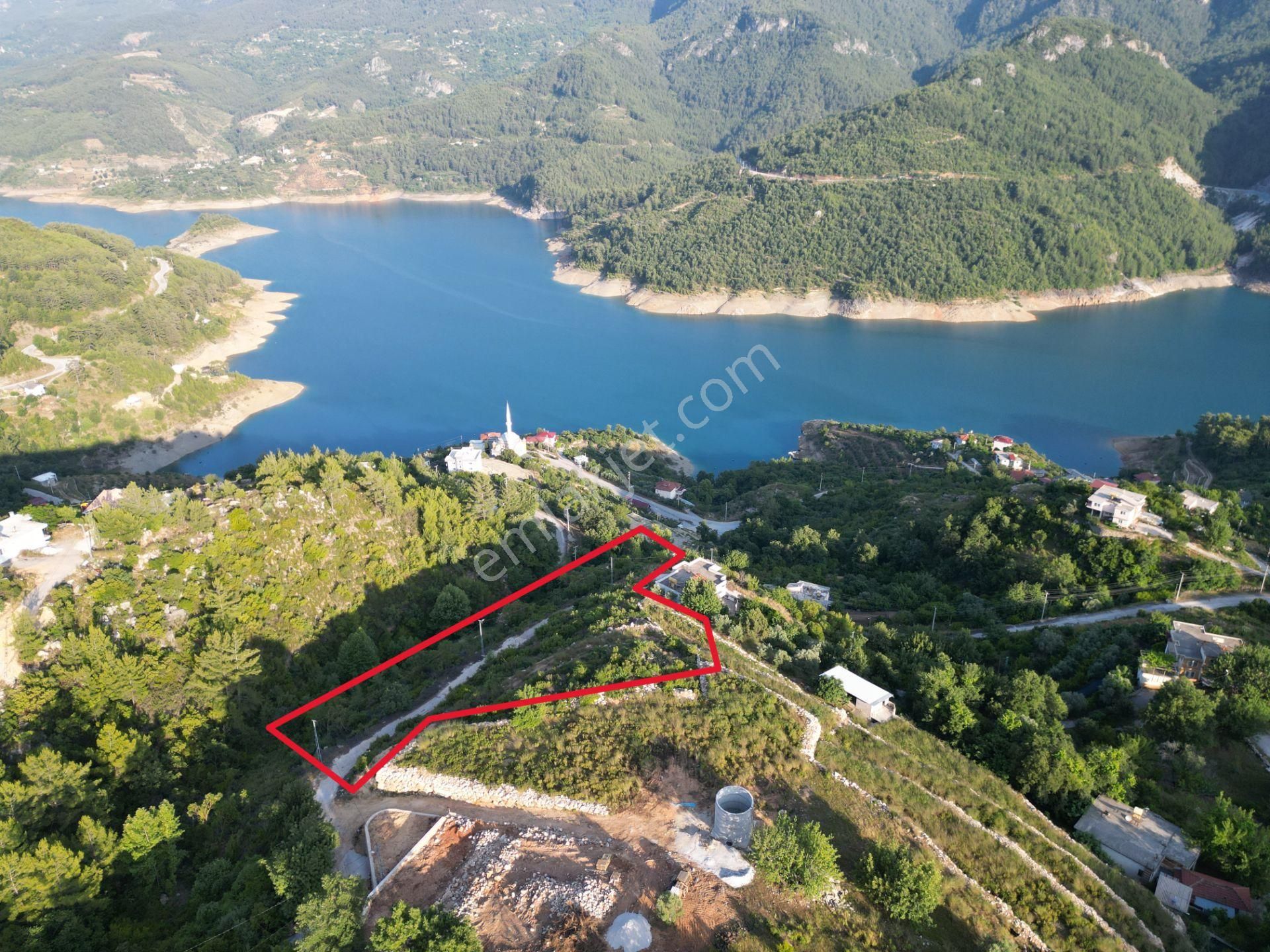 Dimçayı Bıçakçı Köyünde Göl Manzaralı Satılık 6200 M2 Tarla - Görsel 4