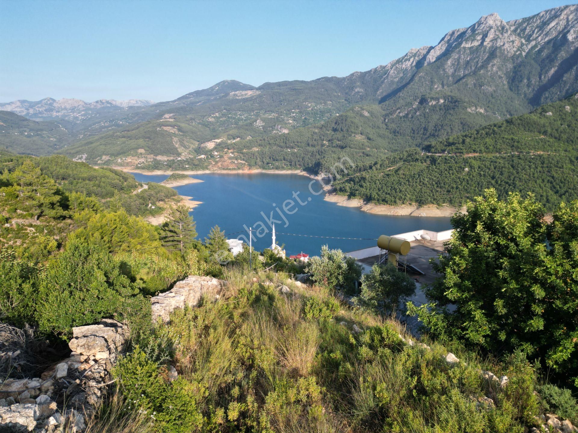 Dimçayı Bıçakçı Köyünde Göl Manzaralı Satılık 6200 M2 Tarla - Görsel 8