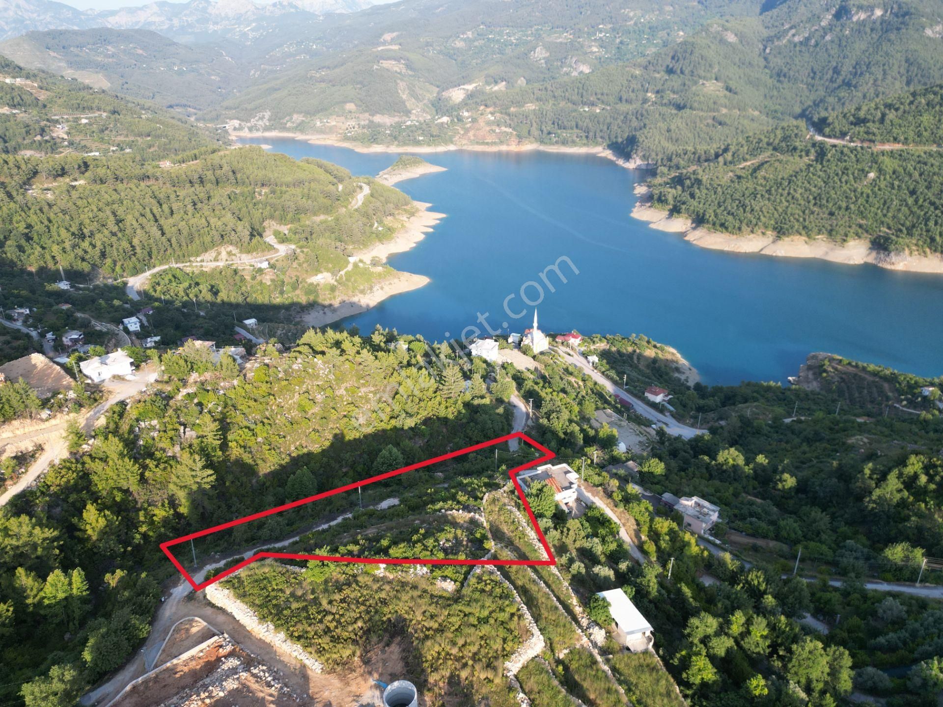 Dimçayı Bıçakçı Köyünde Göl Manzaralı Satılık 6200 M2 Tarla - Görsel 3