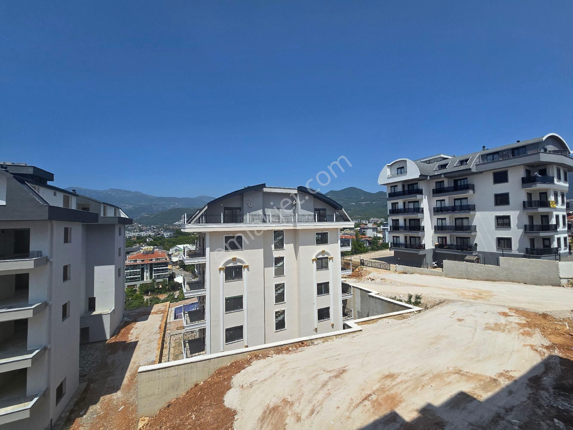 Obada Satıık Eşsiz Manzaralı 1+1 Daire - Görsel 14