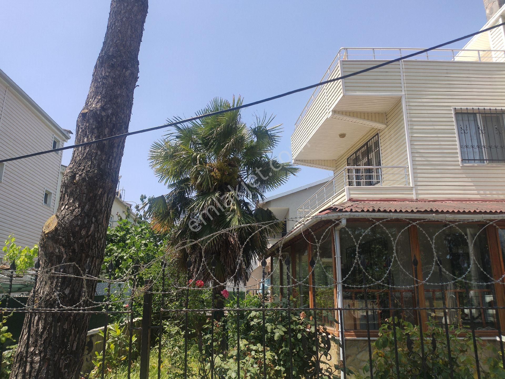 *yıldız* Müstakil Denize Markete Camiye Yürüme Mesafesi Mükemmel Konumda