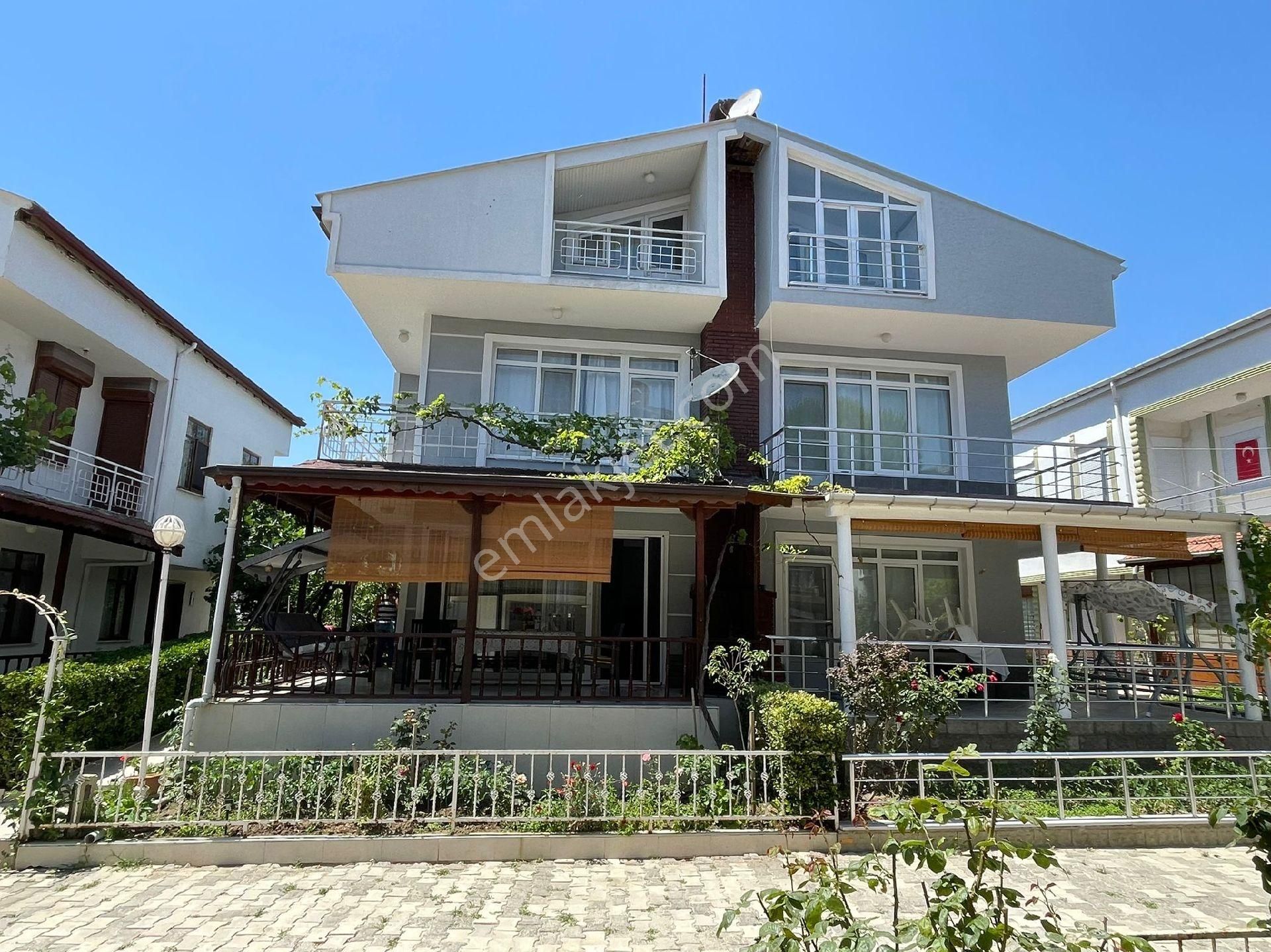 *yıldız* Denize 40mt Müstakil Yazlık