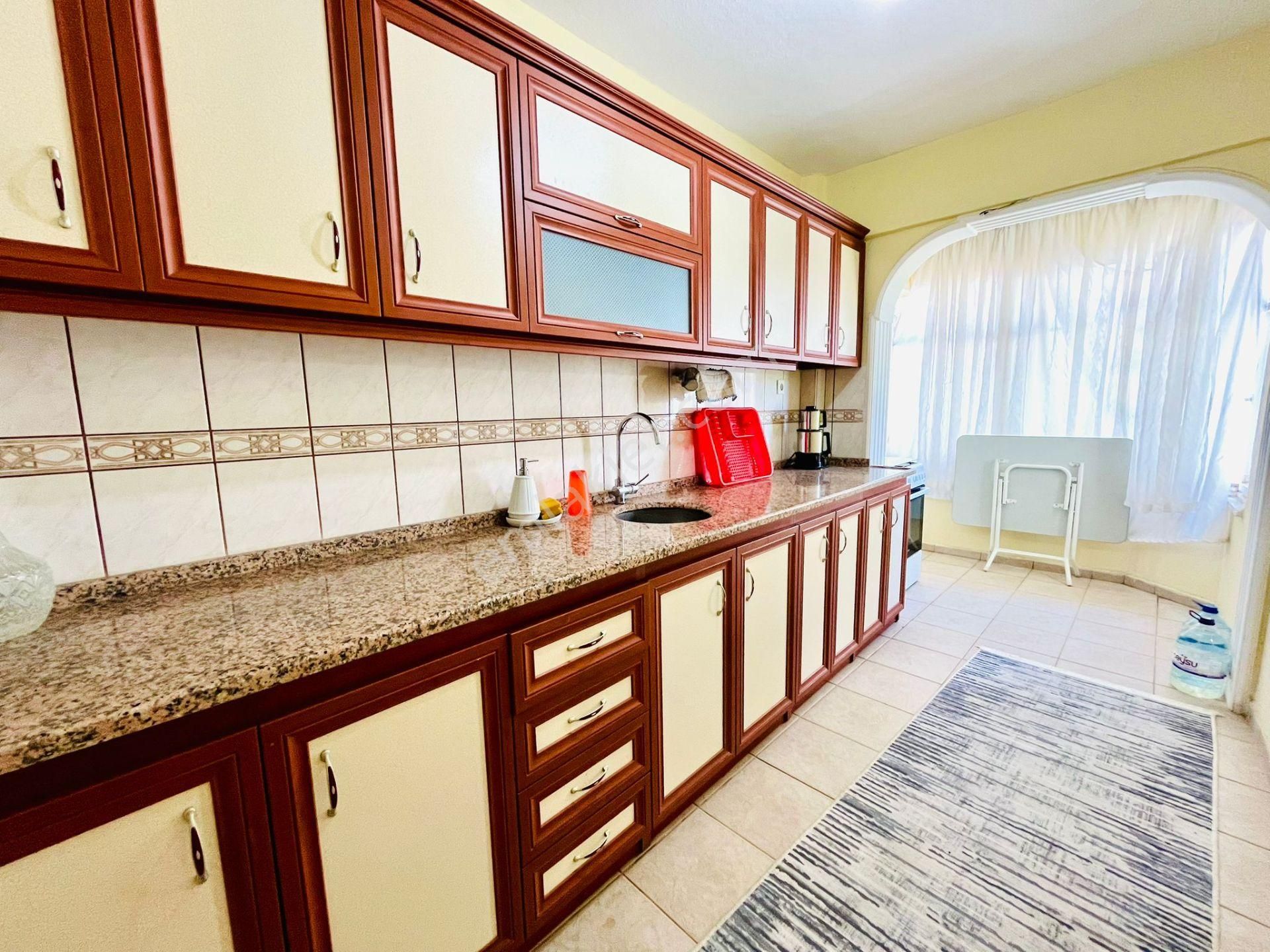 Yükselden Altınkumda Full Yeşil Manzaralı Ayrı Mutfak 2+1 Daire