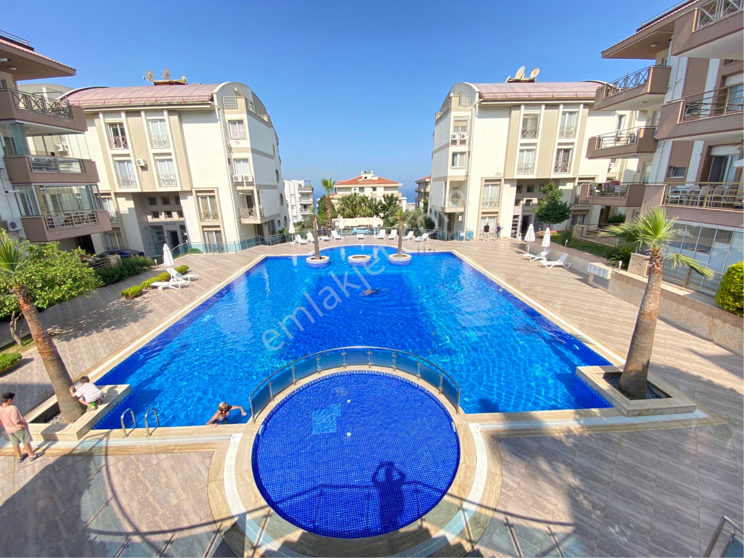 Ege Mahallrsine Satılık Eşyalı 2+1 Daire