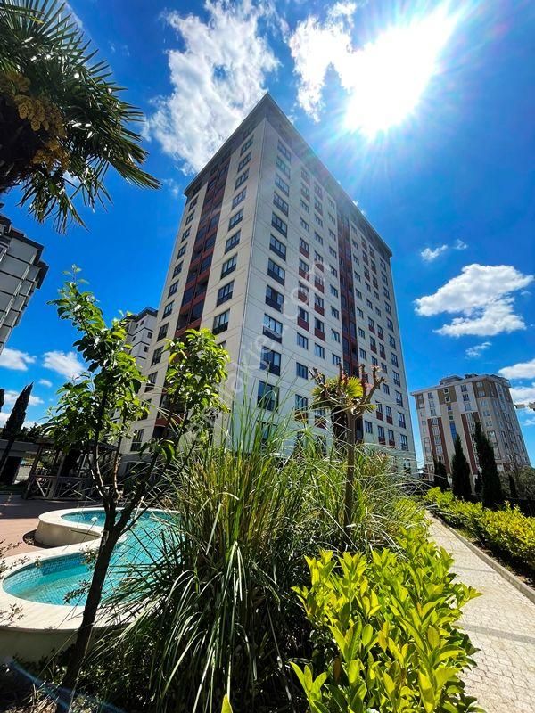 Royal Garden'de Ebeveyn Banyolu 3+1 Deniz Manzaralı - İskanlı