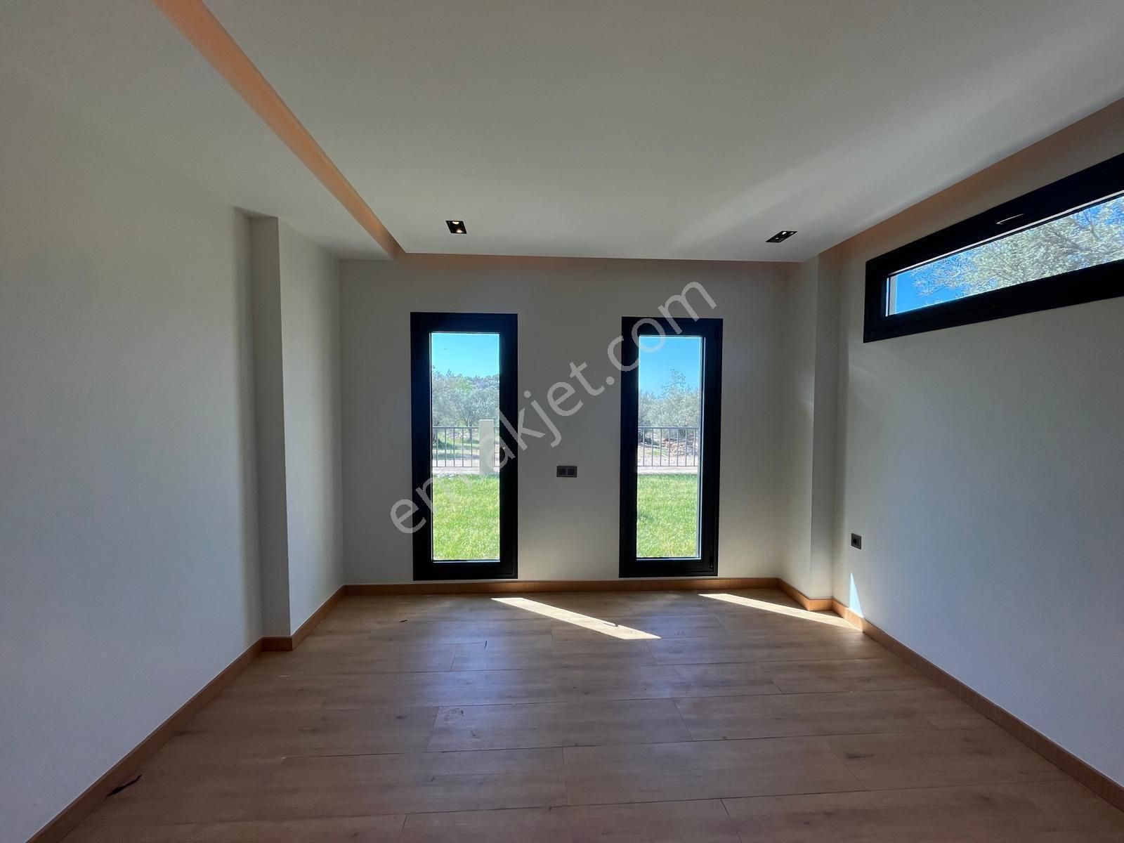 Güre Ramada Otel Bölgesinde 4+1 Tam Müstakil Havuzlu Muhteşem Villa - Görsel 14