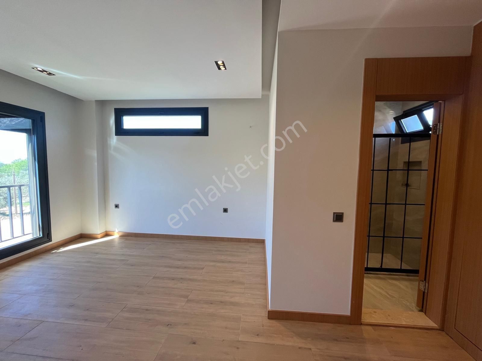 Güre Ramada Otel Bölgesinde 4+1 Tam Müstakil Havuzlu Muhteşem Villa - Görsel 20
