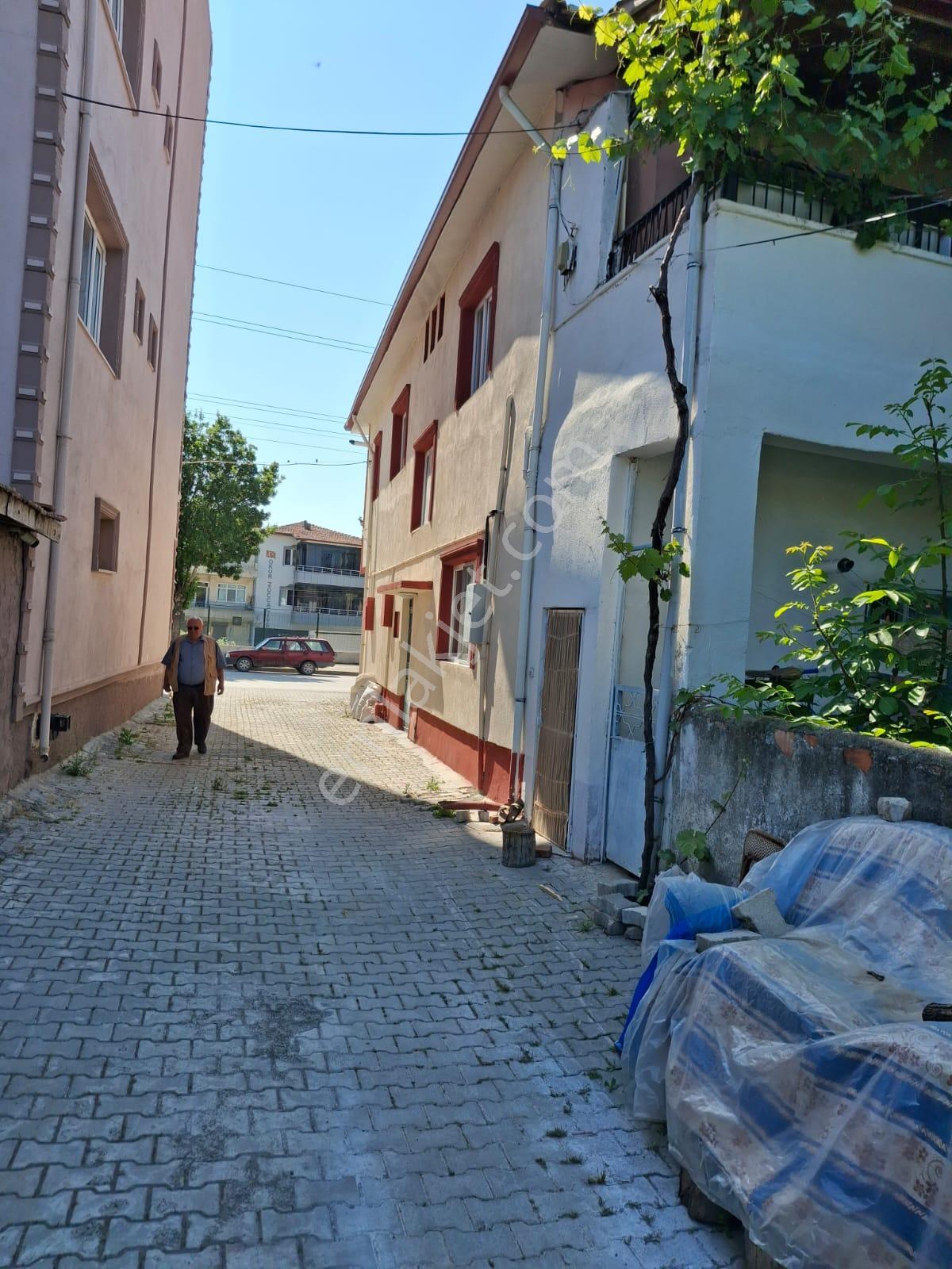 Satılık Altında 2 İşyeri Olan 2katlı Ev Anas Emlak Tan - Görsel 20