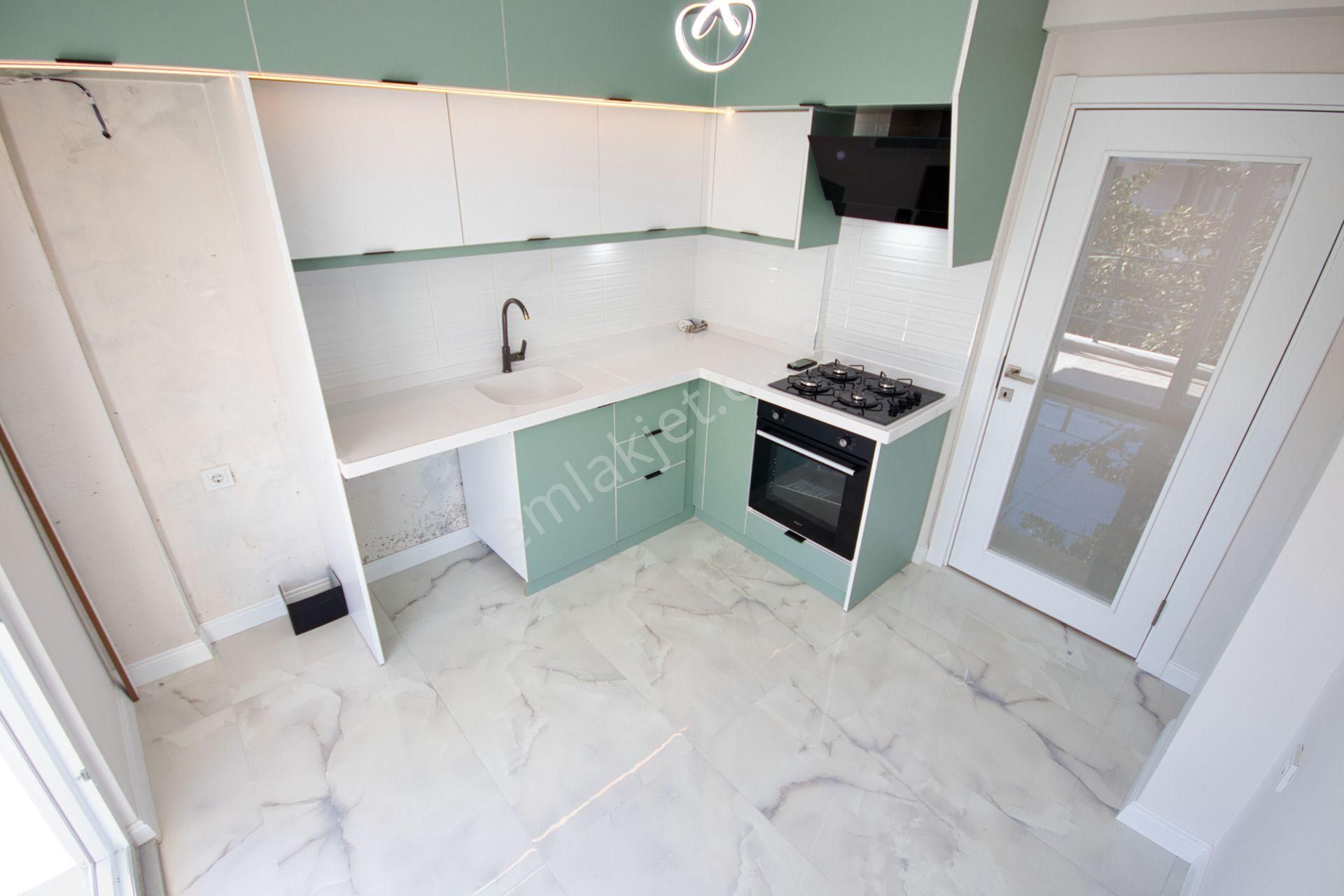 🛑🛑aktif'ten Akçay Merkez'de Denize 200mt Çift Cepheli Harika Arakat 2+1 Daire 4.498.000 Tl