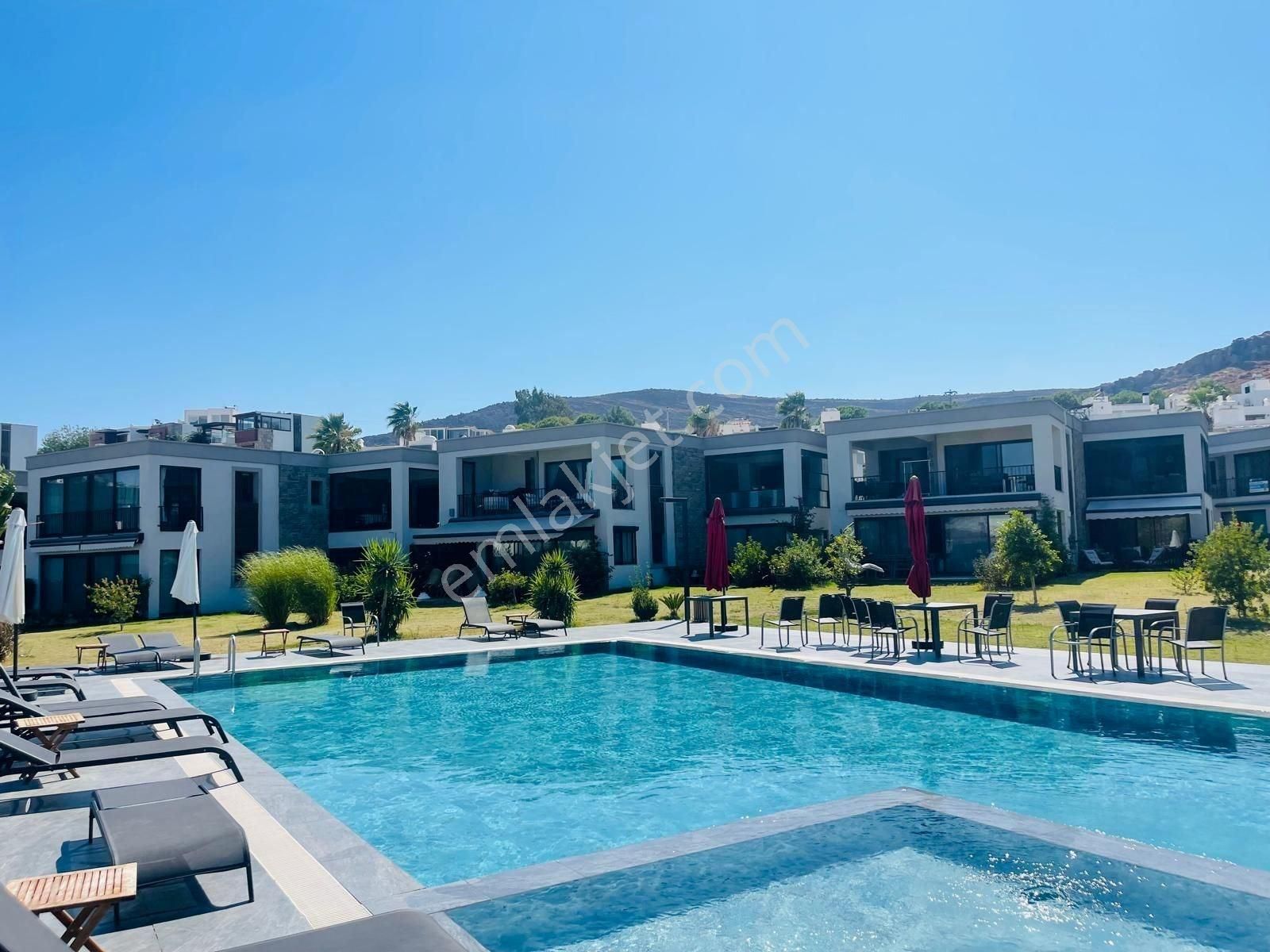 Bodrum Bağla Denize 30 Mt. Plaj Kullanımlı Satılık 2+1 Daire