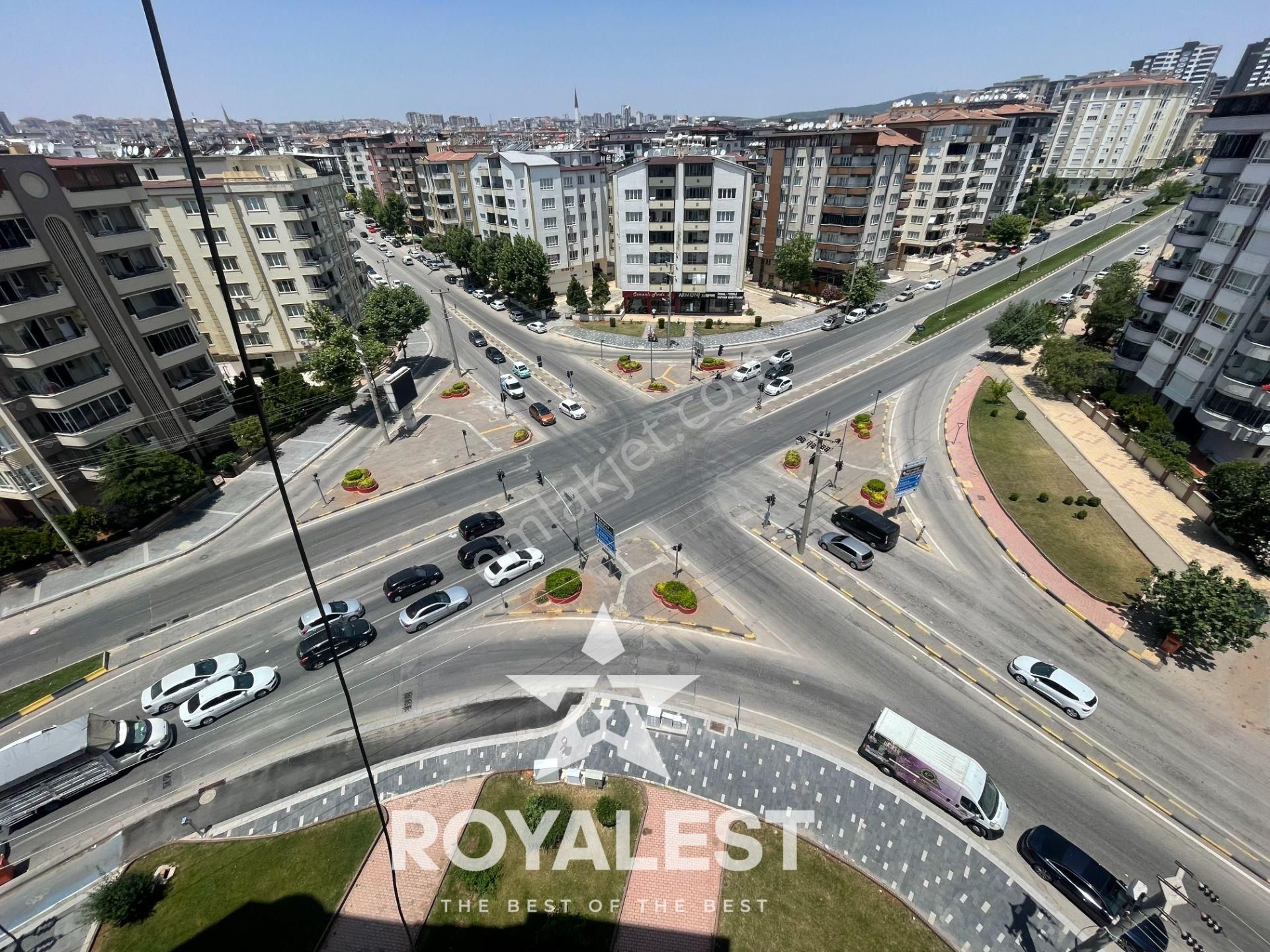 Royalest'ten Emek'te Muhteşem Lokasyonda Daire