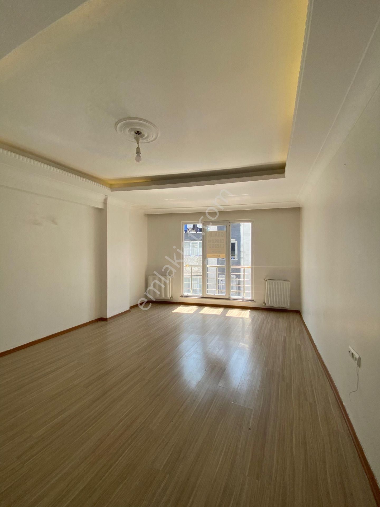 Esenyurt Pınar Mahallesi 2+1 3.kat Kiralık Boş Daire Tek Daire Üzeri Balkonlu Geniş Ve Kullanışlı