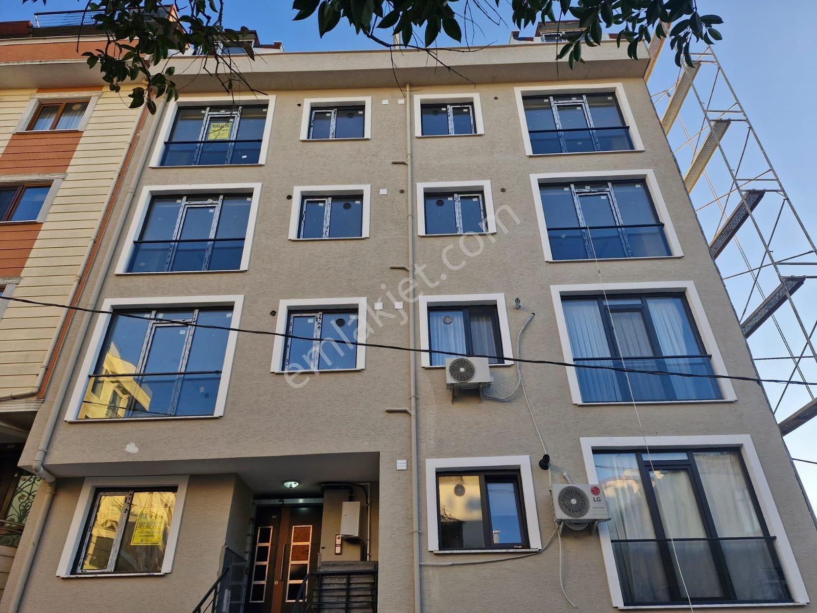Çekmeköy M.sinan Mh Satılık Yatırımlık Kiracılı 1+1/bahçe Katı