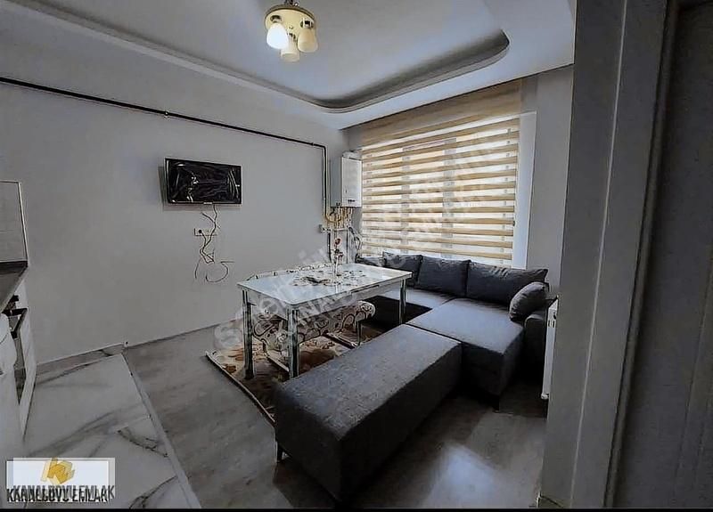 Avm Yakını Parkın Karşısı 1+1 Eşyalı Merkezi Konumda