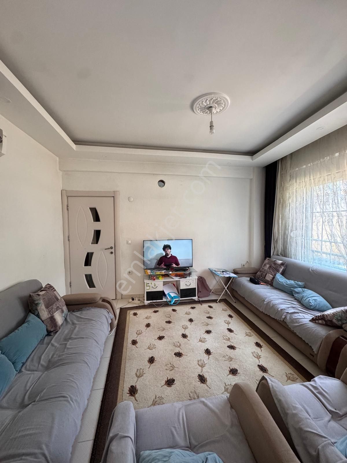 Antalya Manavgat Emek Mahallesi'nde Satılık 2+1 Bahçe Katı