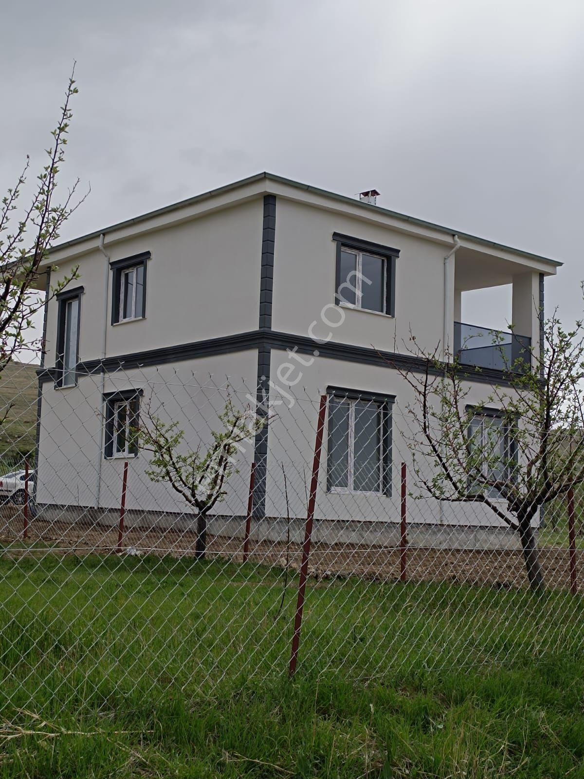 Satılık 4+1 Villa
