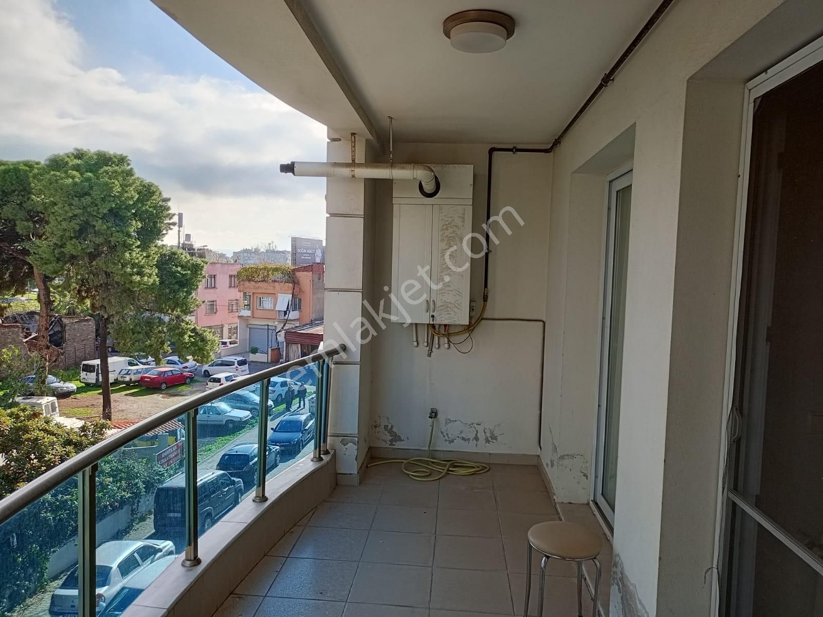 Yenigirne Örnekköy Medikal Arkası Satılık 3+1 Daire Orta Kat Asnsörlü - Görsel 16