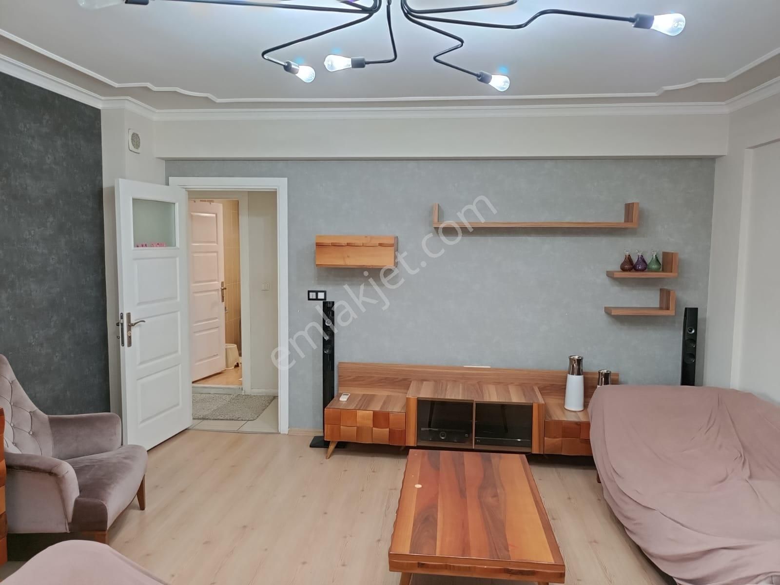 Yenigirne Örnekköy Medikal Arkası Satılık 3+1 Daire Orta Kat Asnsörlü