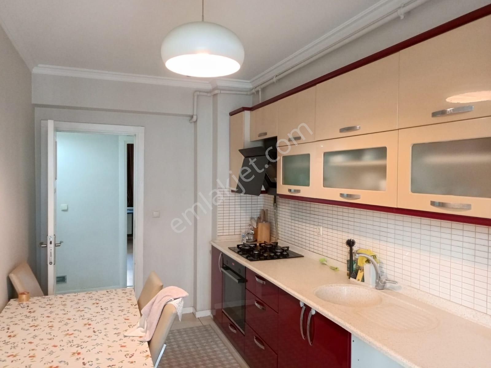 Yenigirne Örnekköy Medikal Arkası Satılık 3+1 Daire Orta Kat Asnsörlü - Görsel 14