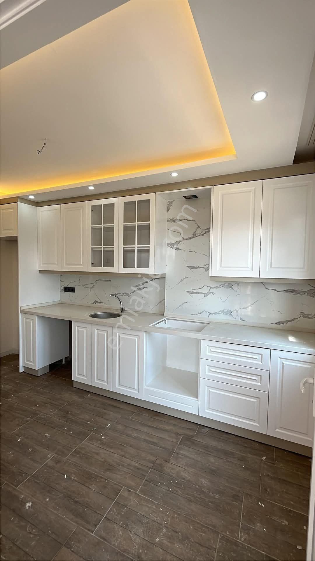 Yeşil Mahallede 2+1 Yerden Isıtmalı Lüks İşçilikli Satılık Daire