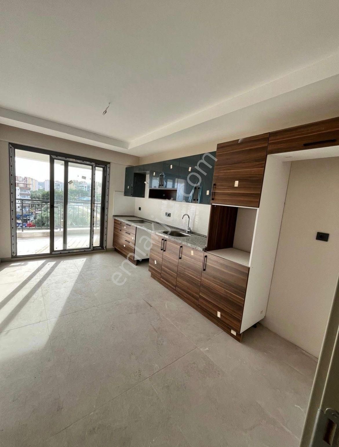 Nazilli🏡emlaktan-satılık Yıldıztepede Site İçinde 3+1 Arakat Sıfır Daire