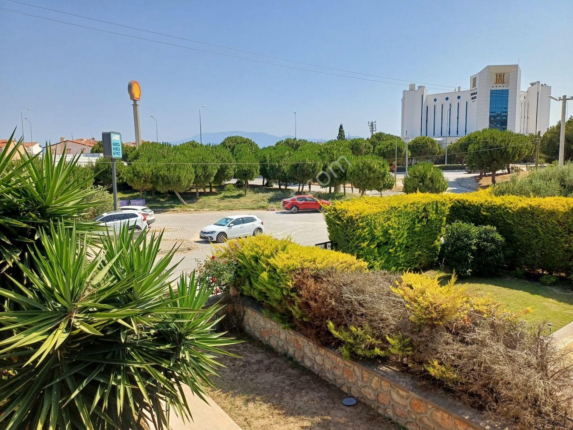 Boyalık Beachotel Karşısı Denize Plaja 250 M Yürüme 3+1 Villa - Görsel 12