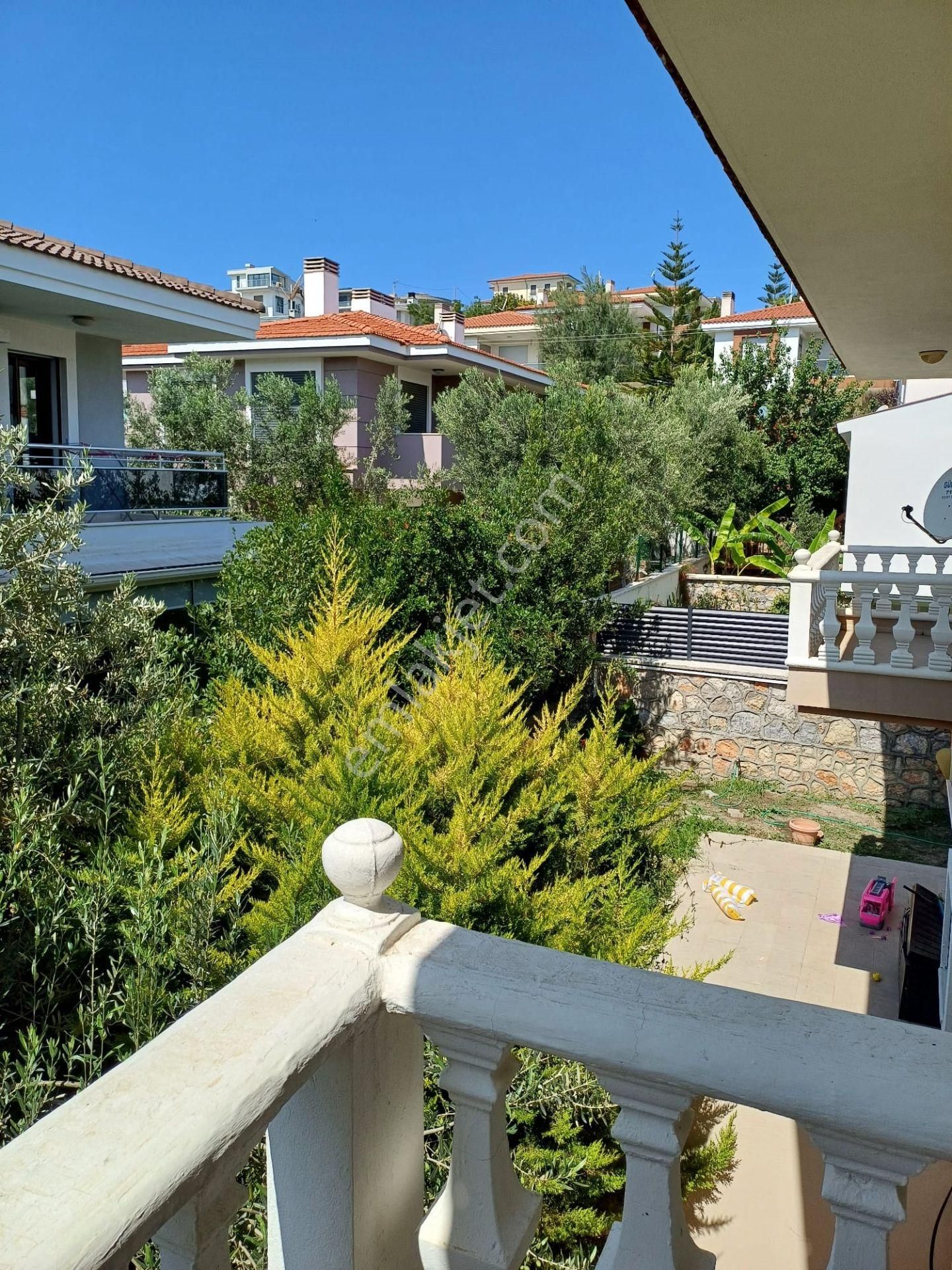 Boyalık Beachotel Karşısı Denize Plaja 250 M Yürüme 3+1 Villa - Görsel 7