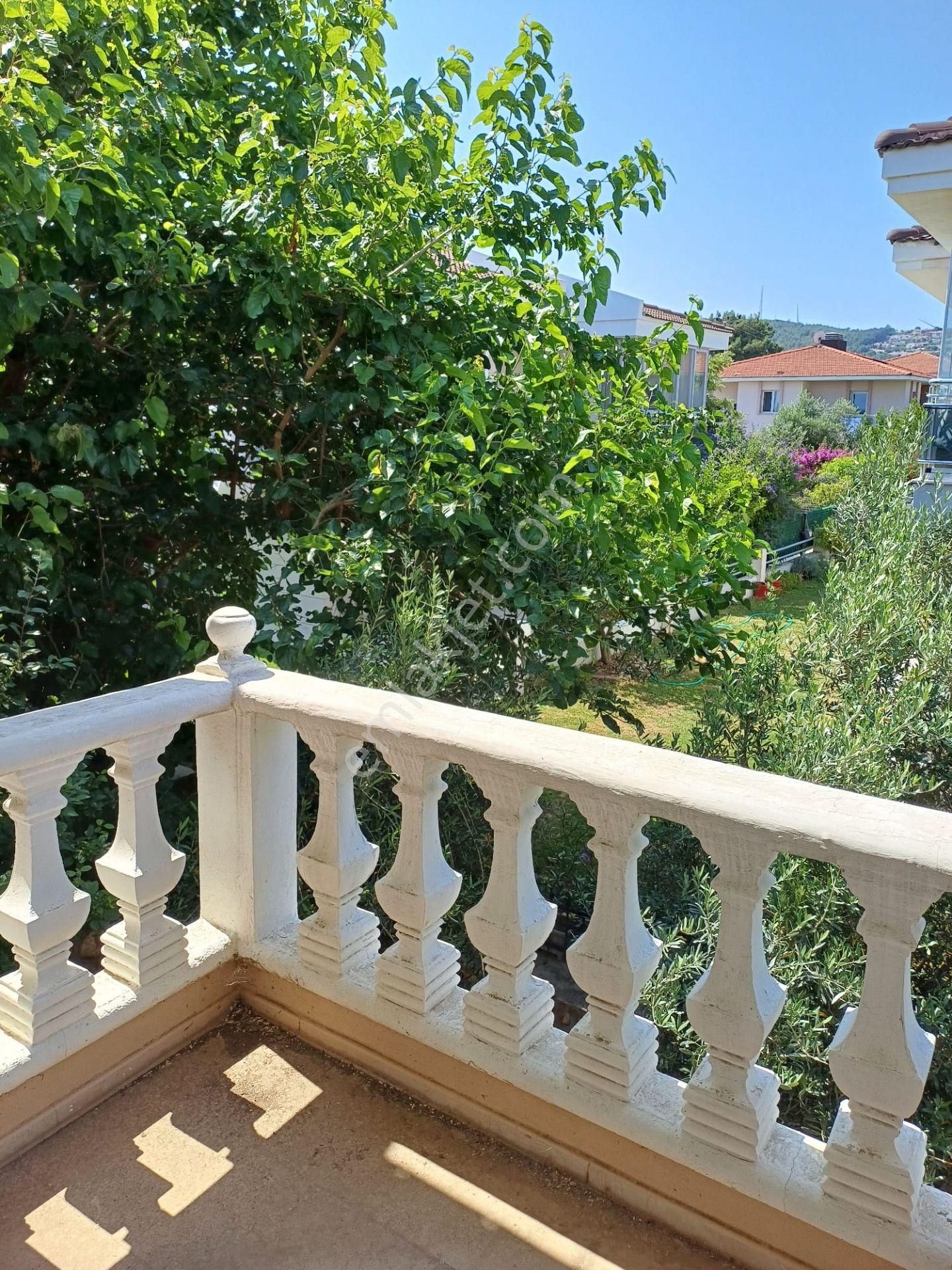 Boyalık Beachotel Karşısı Denize Plaja 250 M Yürüme 3+1 Villa - Görsel 4