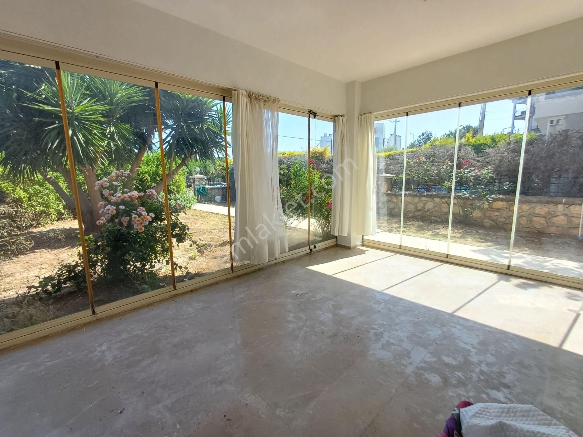 Boyalık Beachotel Karşısı Denize Plaja 250 M Yürüme 3+1 Villa - Görsel 20