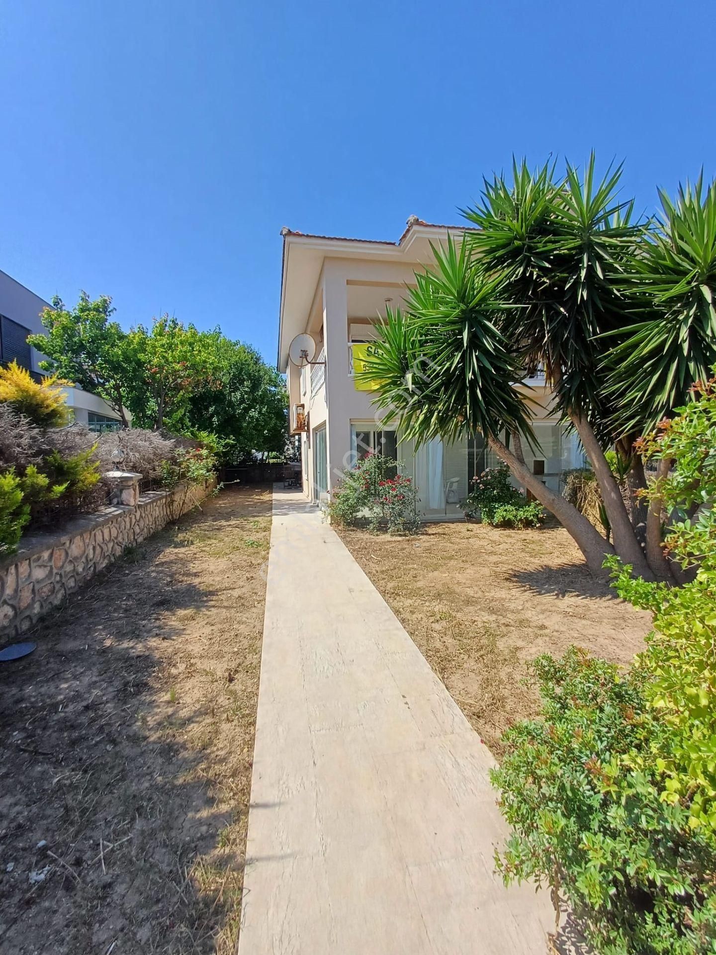 Boyalık Beachotel Karşısı Denize Plaja 250 M Yürüme 3+1 Villa - Görsel 9