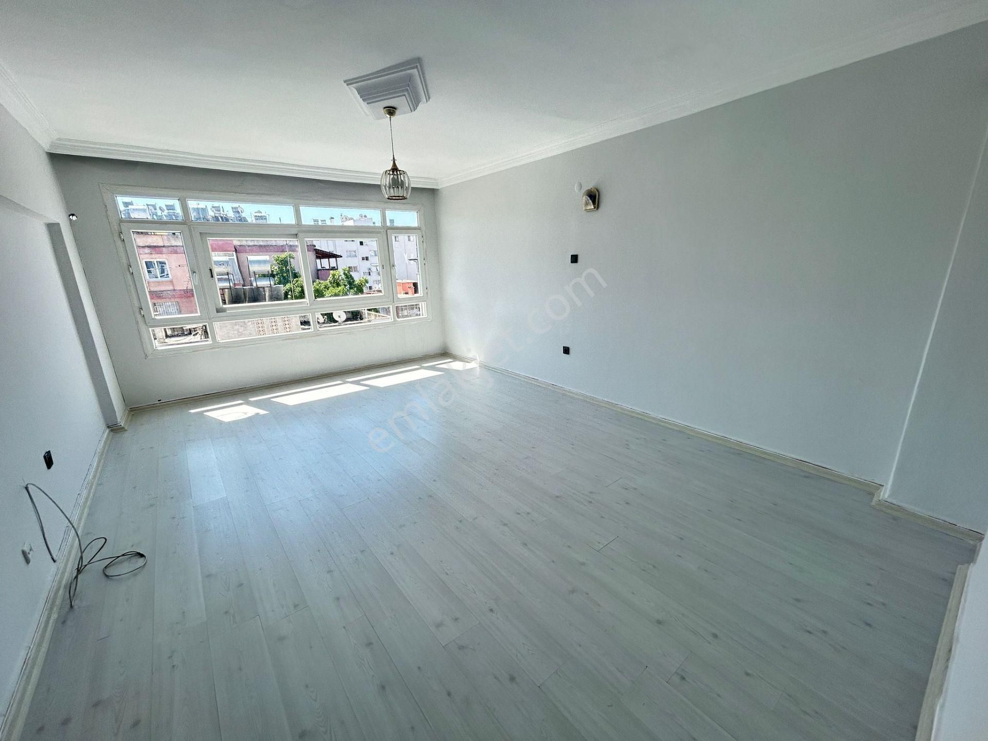 Akdeniz Hamidiye Mah Geniş Oturumlu Full Yapılı 3+1 Daire