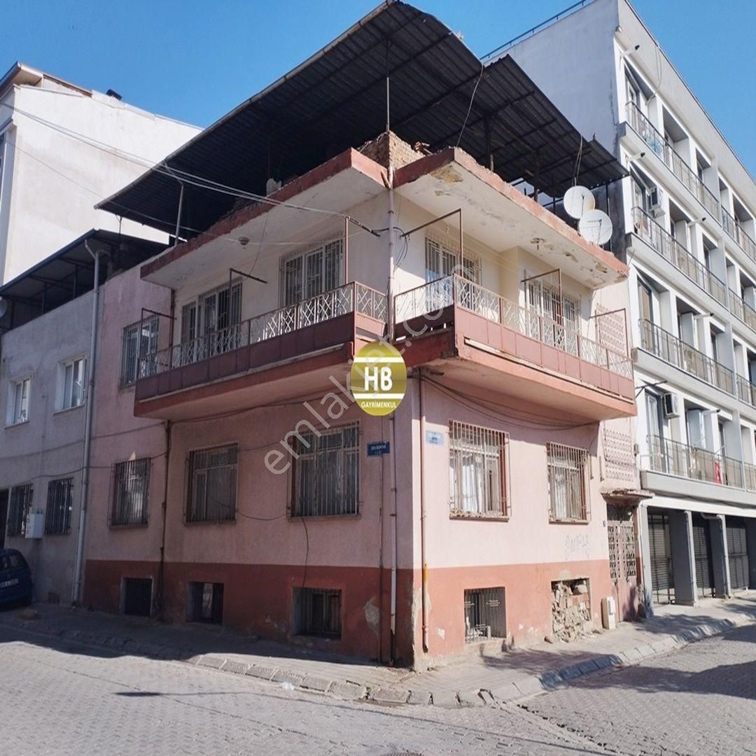 Hb'den Satılık Arsa,orta Mah'de Doğu Gazi Bulvarı'na Yakın