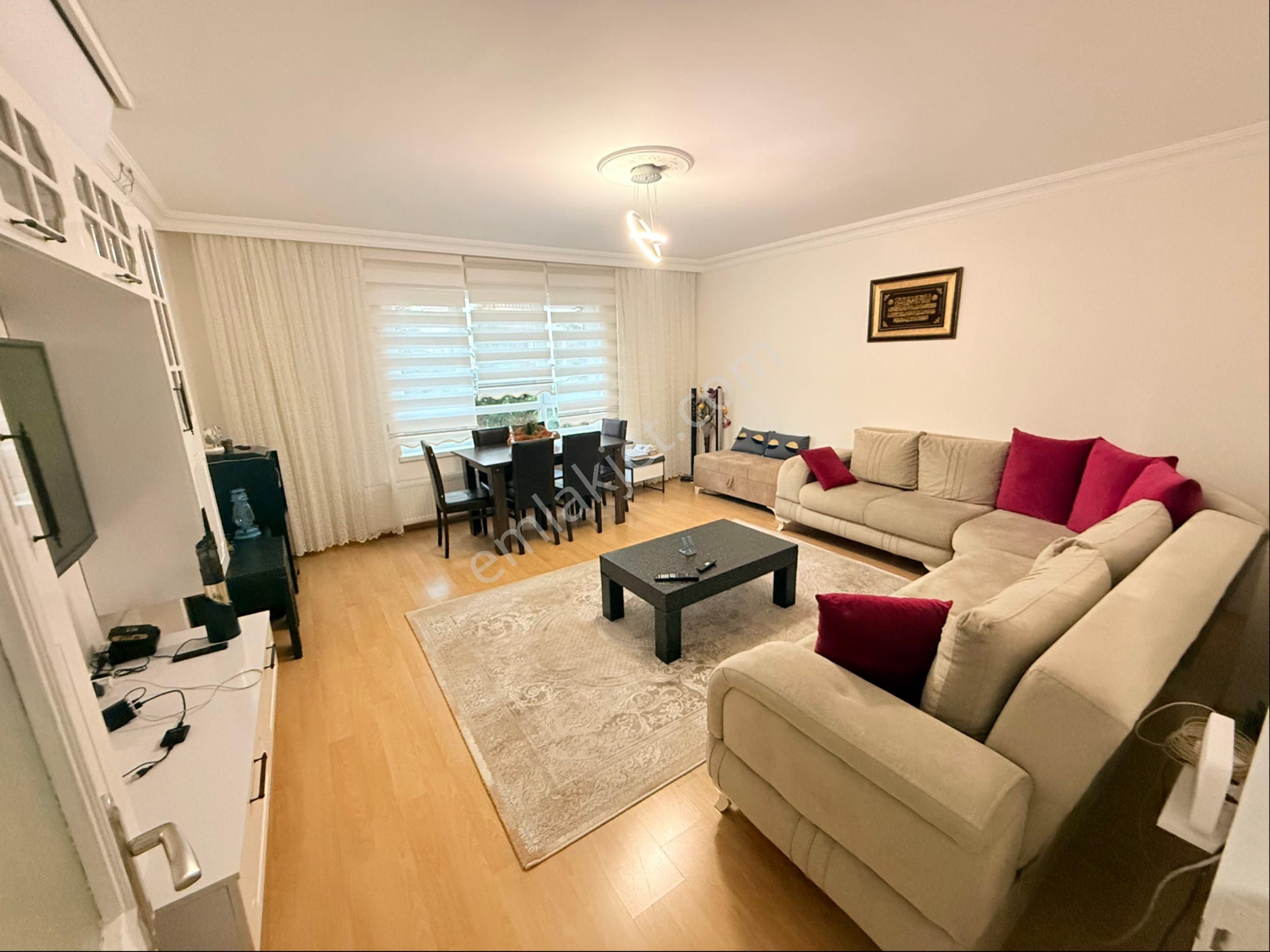 Osmangazi Mahallesinde Kat Konumunda 3+1 Full Yapılı Masrafsız Daire Arayanlara