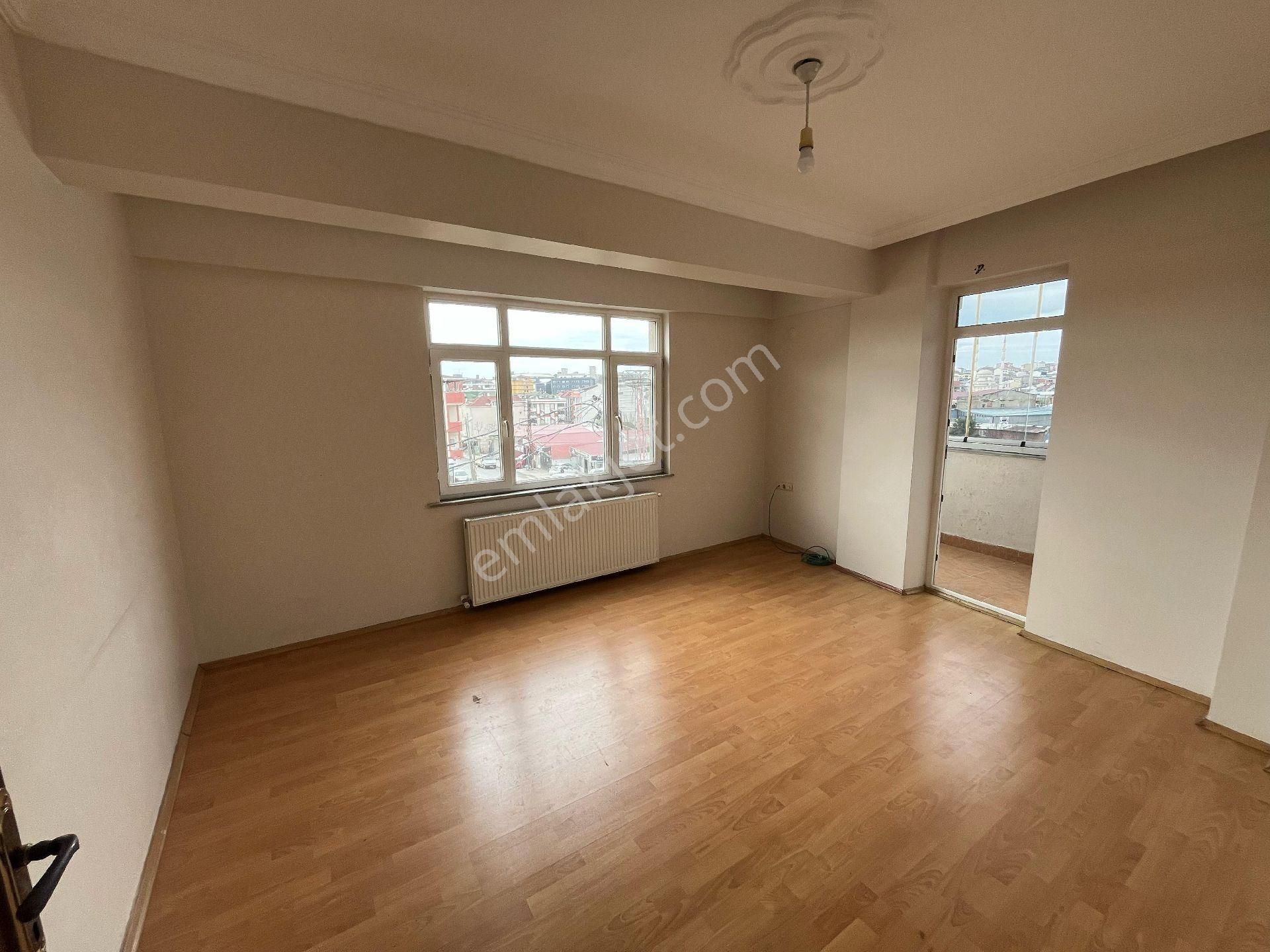 Arnavutköy Karlıbayır Mah. Bayrak Cad. Kiralık 2+1 Ara Kat Daire