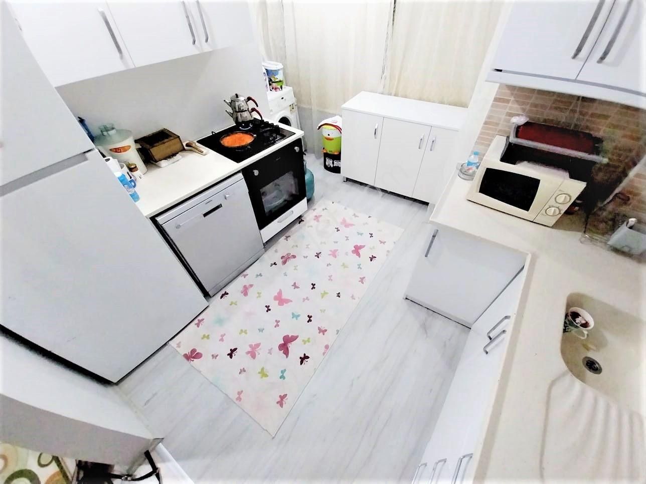 ✨ Aygül'den ✨akçay Merkez'de Denize Çok Yakın Masrafsız Ara Kat Ayrı Mutfak Fırsat 2+1 Satılık Daire