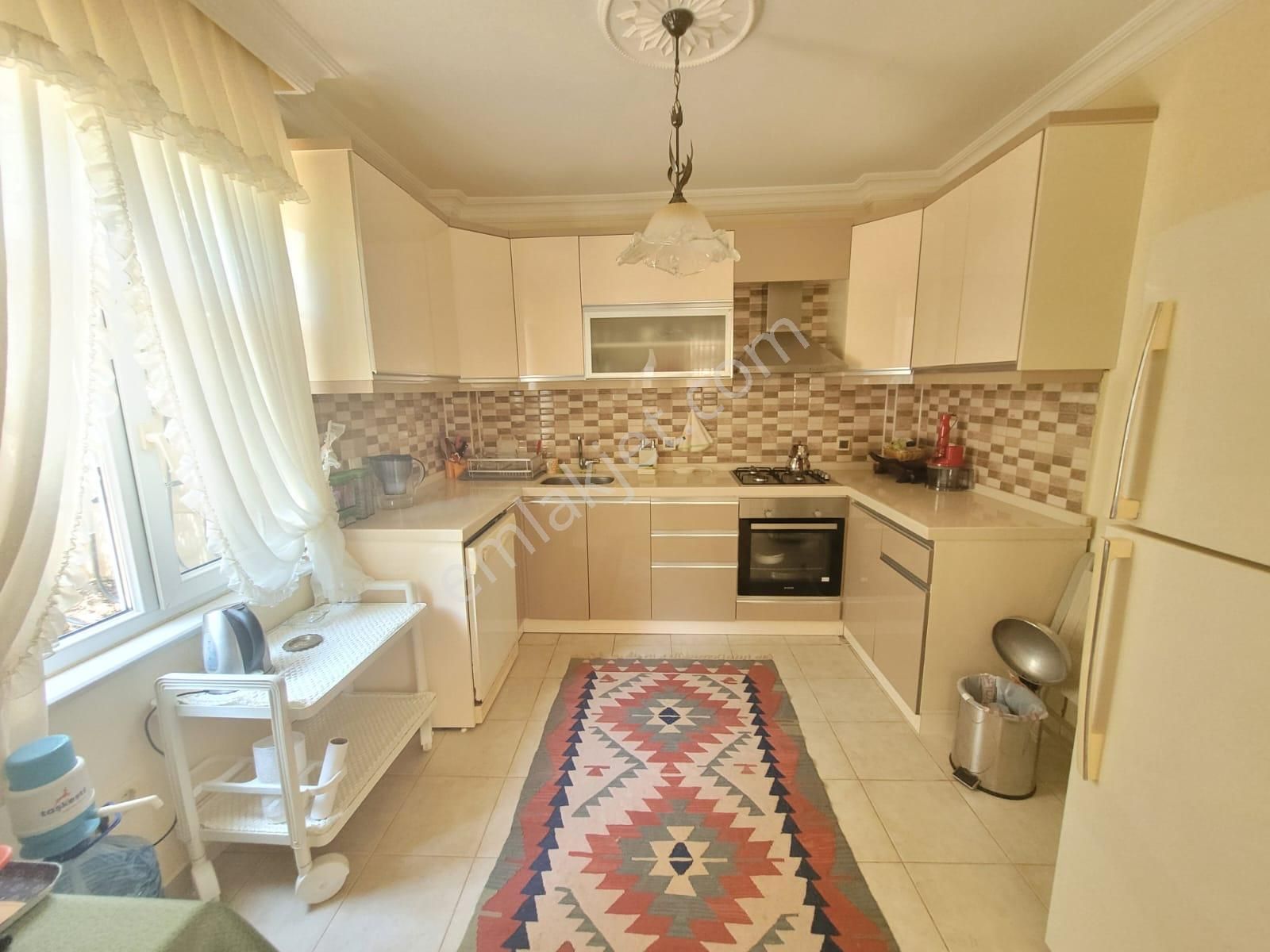 Delux'den Topağaç Mah.'de Denize Yürüme Mesafesinde Villa - Görsel 8