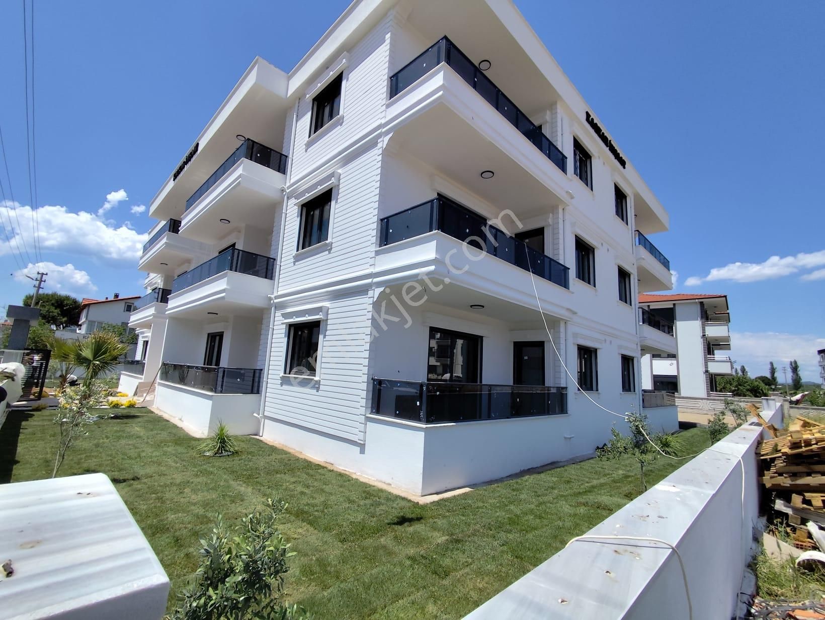 Ayvalık Altınovada Akılı Sistemli 3 Katlı Binanın 2+1 Sıfır Lüks Daire - Görsel 7