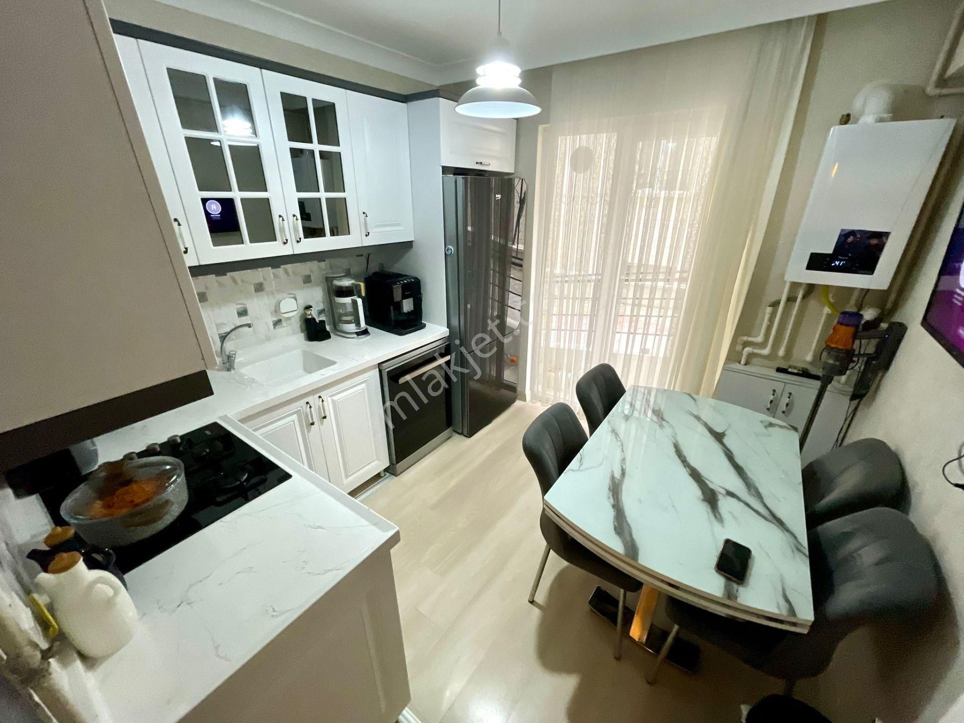 Genç Full+full Yapılı Masrafsız 4+1!