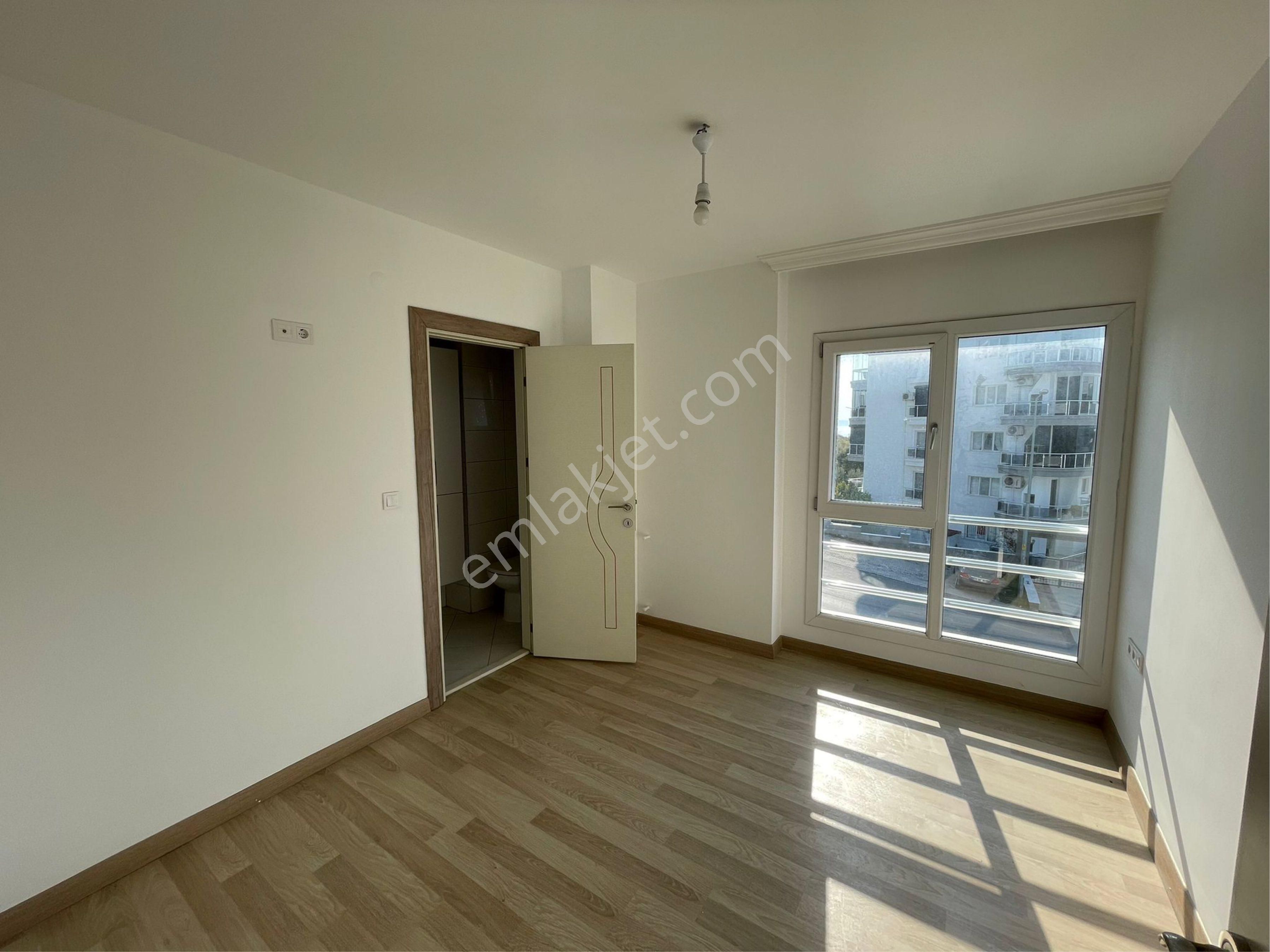 Kuşadası Değirmenderede 4+1 Geniş Teraslı Satılık Dubleks Daire - Görsel 9