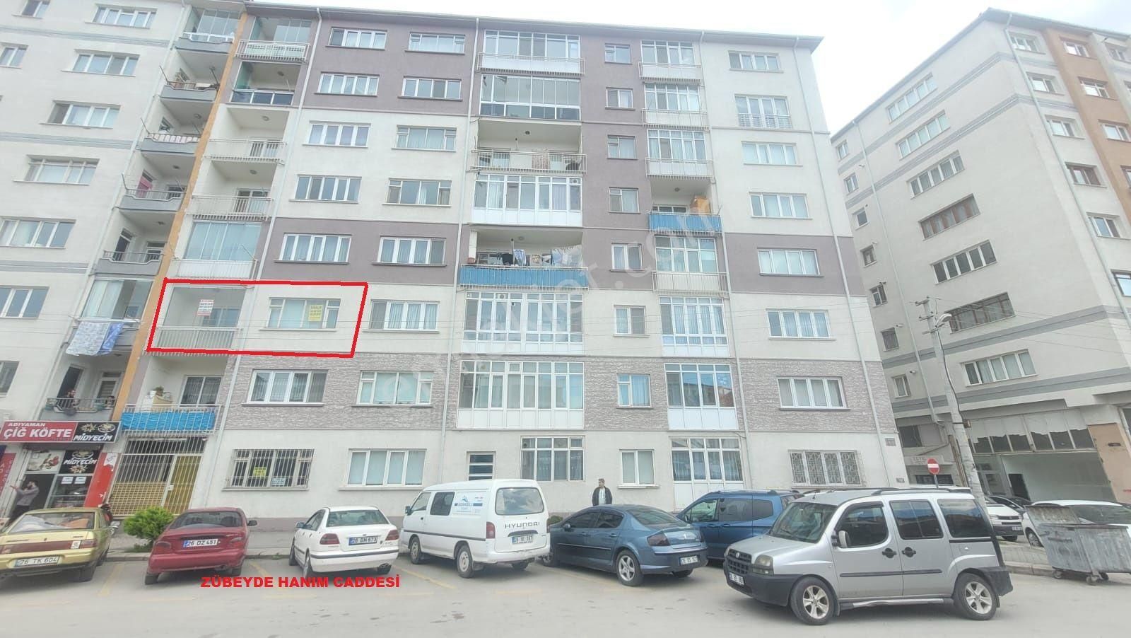 Cumhuriye Mah. 3+1 Arakat Asansörlü Daire