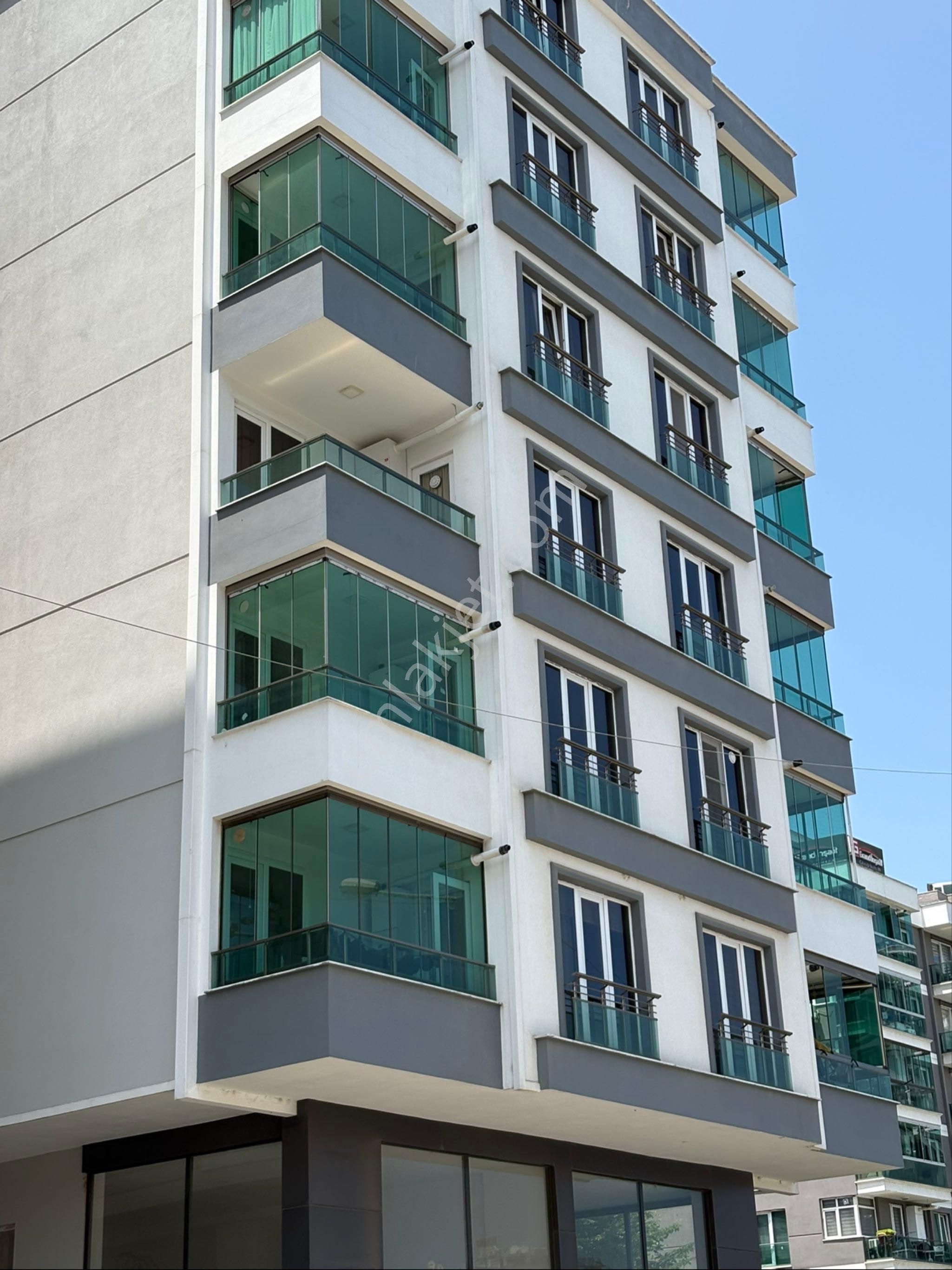 Tramvaya Sıfır 2+1 Eşyalı Satılık Daire - Görsel 2