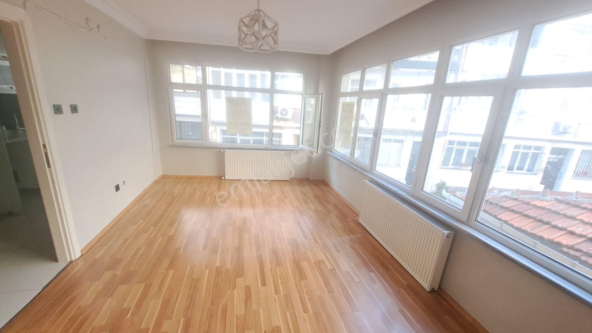 Fatih Kocamustapaşa Vidin Cadde Üzeri Satılık Boş Daire