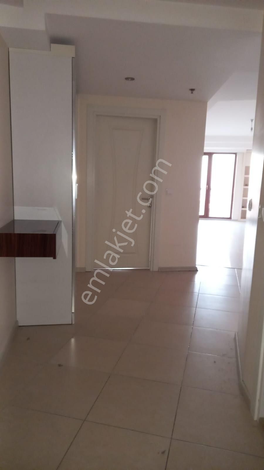 Papatya Residence 3 Yüksek Kat Açık Cephede 1+1