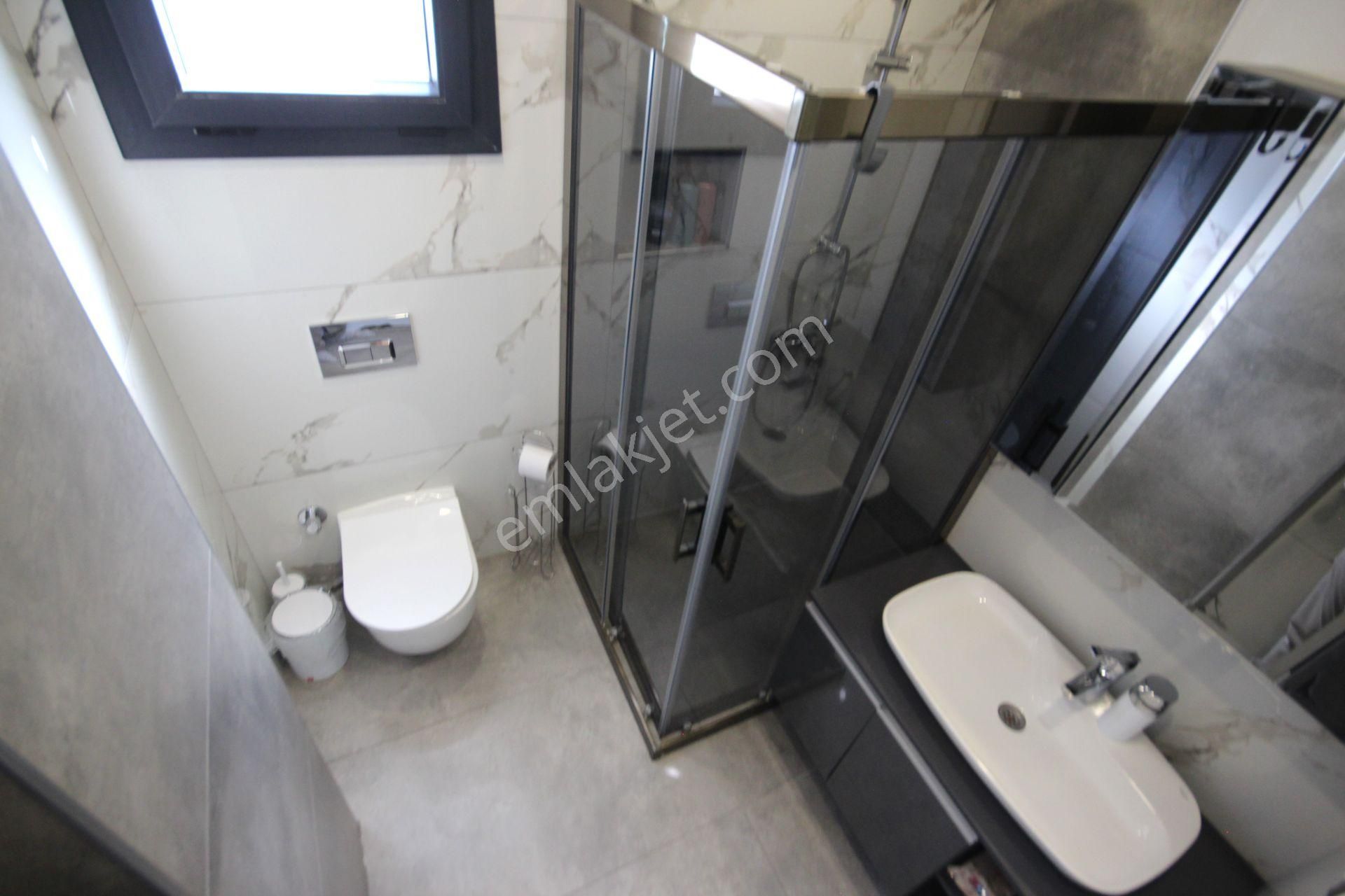 Goldhouse Dan Satılık Villa Yeşilüzümlüde Havuzlu Müstakil 5+1 - Görsel 22